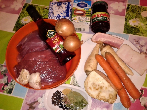 Stehno z daniela na červeno (fotorecept) - obrázok 1