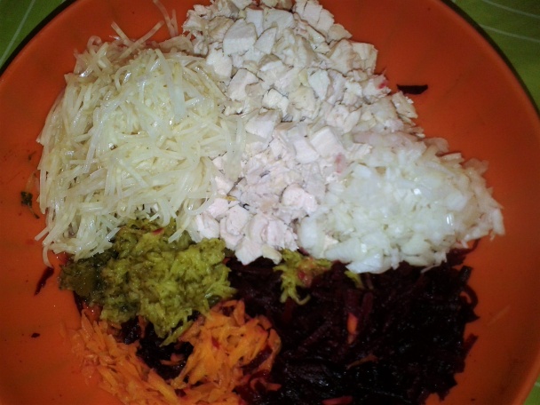 Šalát z kuracieho mäsa, cvikle a zeleru (fotorecept) - obrázok 2