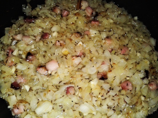 Bravčové koleno na čiernom pive s chlebom (fotorecept) - obrázok 6