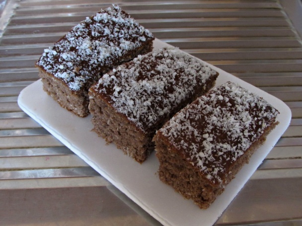 Perníkové rezy s kokosom (fotorecept) - obrázok 4