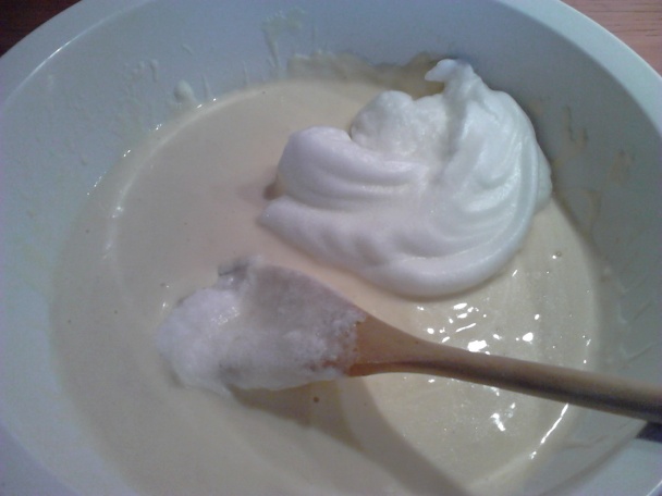 Gofri so šľahačkou a ovocím - obrázok 1