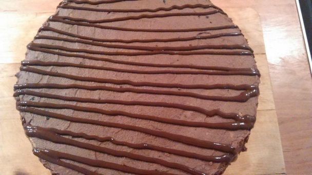 Torta s jahodami a parížskou šľahačkou - obrázok 4