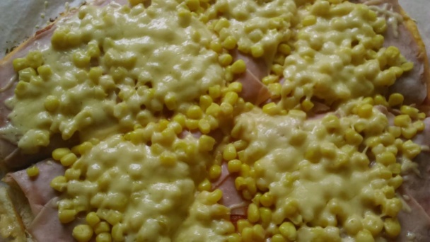 Jednoduchá domáca pizza - obrázok 3