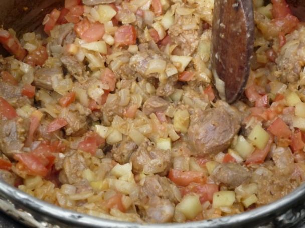 Kotlíkový baraní guláš (fotopostup) - obrázok 5