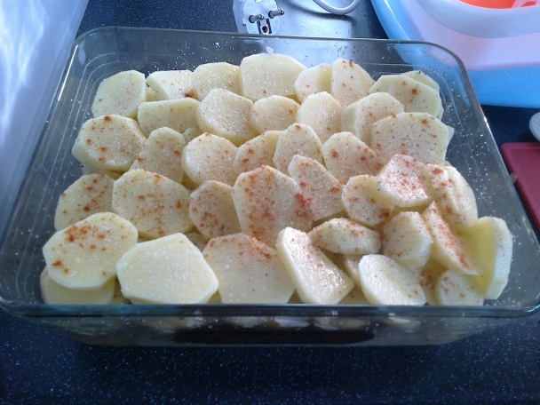 Slovenská hymna (zapekané kuracie mäso s kyslou kapustou a zemiakmi) - obrázok 3