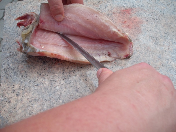 Vyprážané filety z kapra, podrobný návod na filetovanie rýb (fotorecept) - obrázok 2