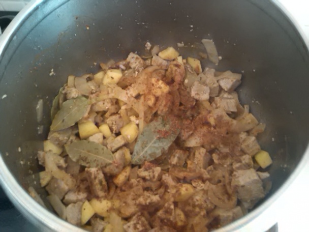 Záhradkársky guláš - obrázok 2