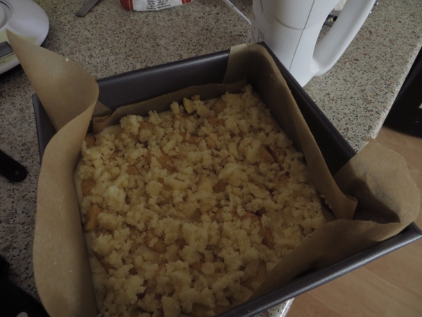 Hrnčeková bublanina s posýpkou - obrázok 3