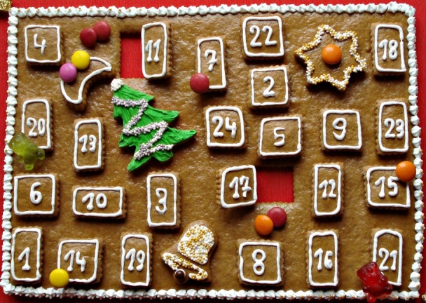 Medovníkový adventný kalendár (fotorecept) - obrázok 7