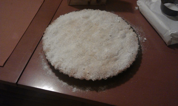 Krehký koláč v okrúhlej forme - obrázok 7