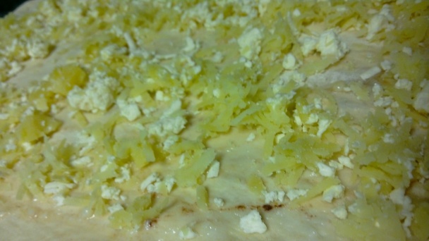 Zemiakový kysnutý slimák s balkánskym syrom (fotorecept) - obrázok 1