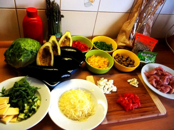 Zapekaný baklažán s kuracím mäskom a špargľou (fotorecept) - obrázok 1