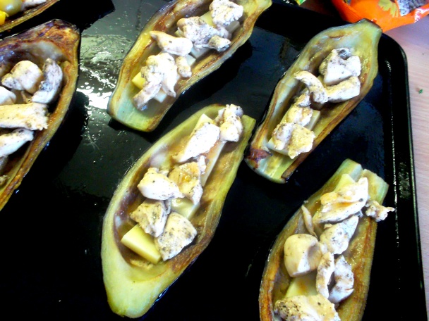 Zapekaný baklažán s kuracím mäskom a špargľou (fotorecept) - obrázok 4