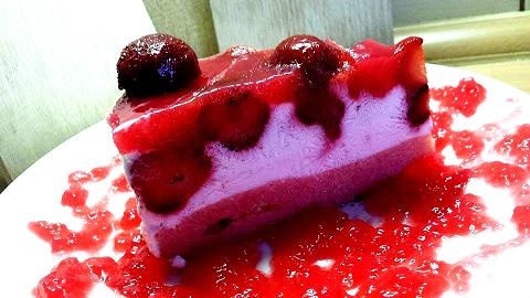 StRaWbErRy CaKe - obrázok 7