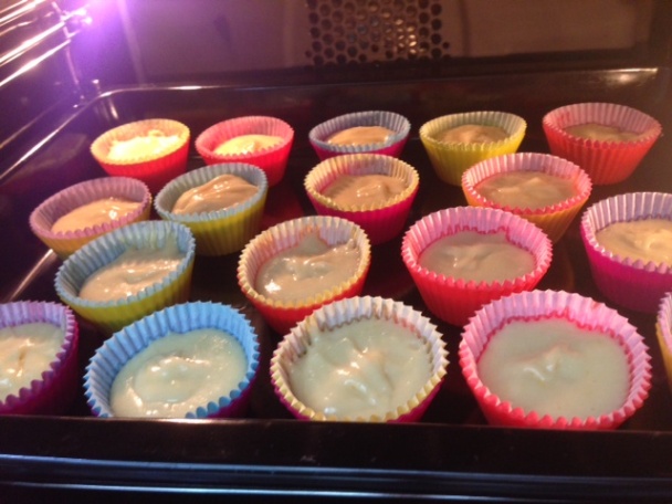 Ovocná tortička alebo cup cake - obrázok 1