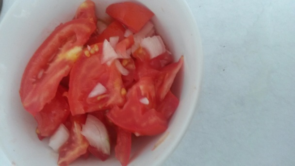 Kuracie cecušky s lečovou zeleninkou a obľúbenou ryžou - obrázok 2