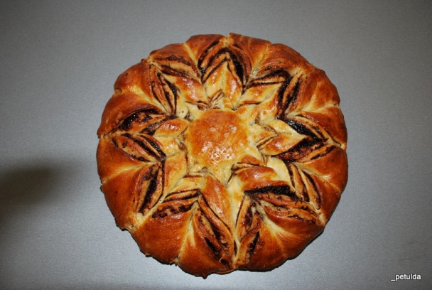 Ruža z kysnutého cesta so slivkovým lekvárom (fotorecept) - obrázok 10