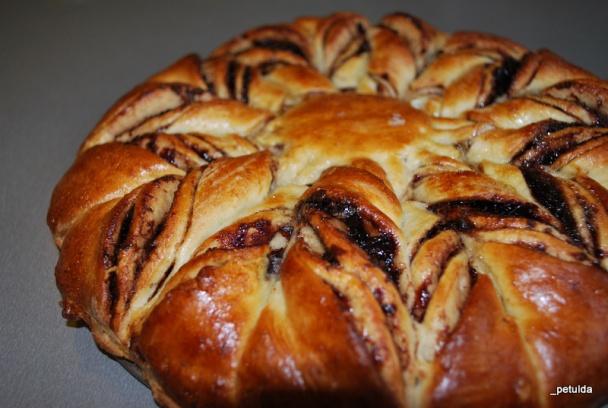 Ruža z kysnutého cesta so slivkovým lekvárom (fotorecept) - obrázok 11