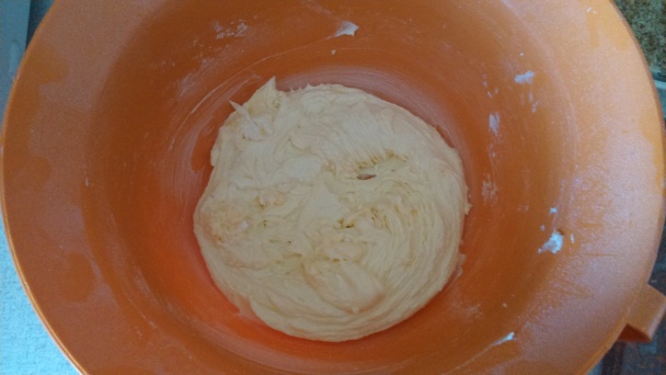 Koláč so žĺtkovou polevou - obrázok 1