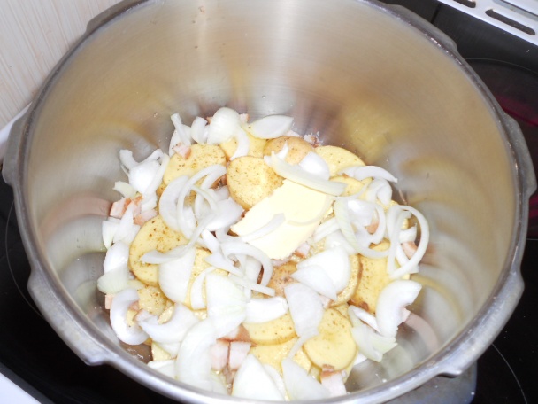 Slaninové zemiaky v tlakovom hrnci - obrázok 1