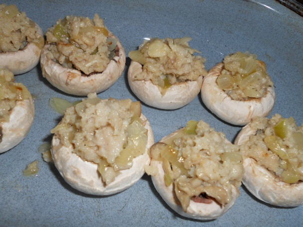 Šampioňóny plnené vínnou klobásou (fotorecept) - obrázok 3