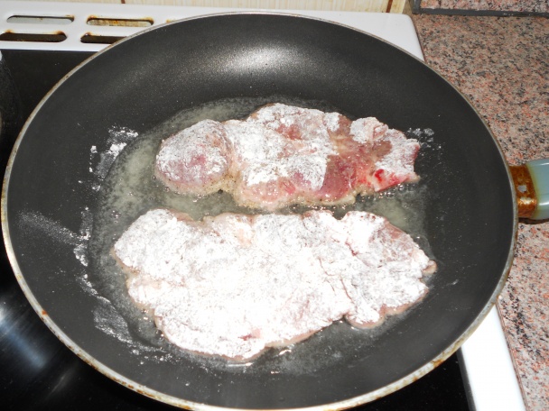 Krkovička na červenom víne - obrázok 1