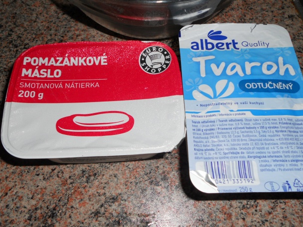 Štrúdľa s rebarborou, jablkami a tvarohom (fotorecept) - obrázok 3