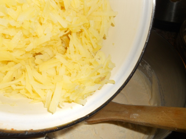 Zemiakový koláč s marhuľami - obrázok 3