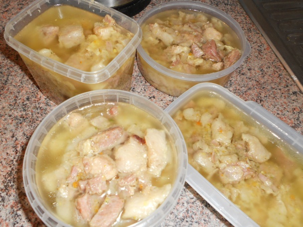 Bravčová konzerva z bôčika - obrázok 2