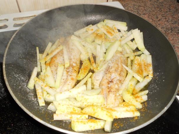 Filet z morskej šťuky s kalerábovými hranolkami - obrázok 2