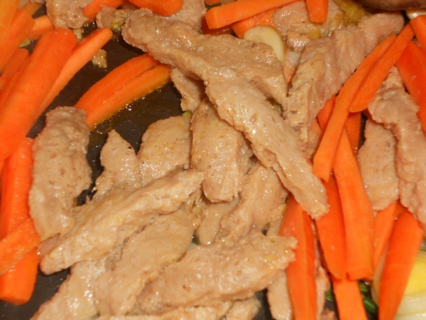 Sójové rezance s mrkvou a šampiňónmi - obrázok 3