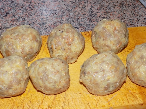 Bramborovo-rohlíkové knedlíky - obrázok 1