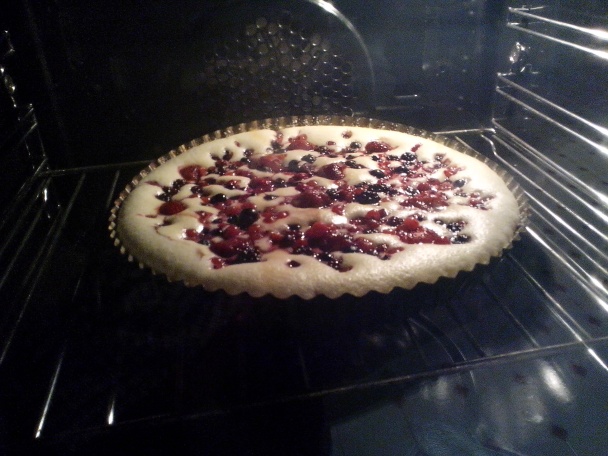 Koláč s lesným ovocím - obrázok 3