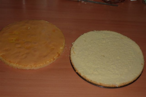 Slnečnicová poschodová torta (fotorecept) - obrázok 2