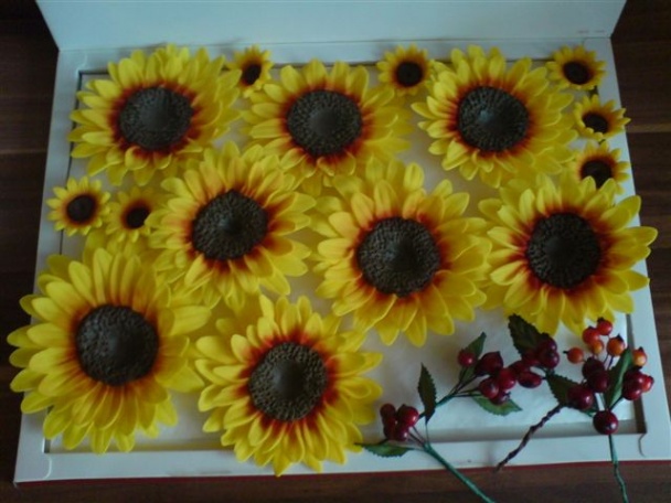 Slnečnicová poschodová torta (fotorecept) - obrázok 19