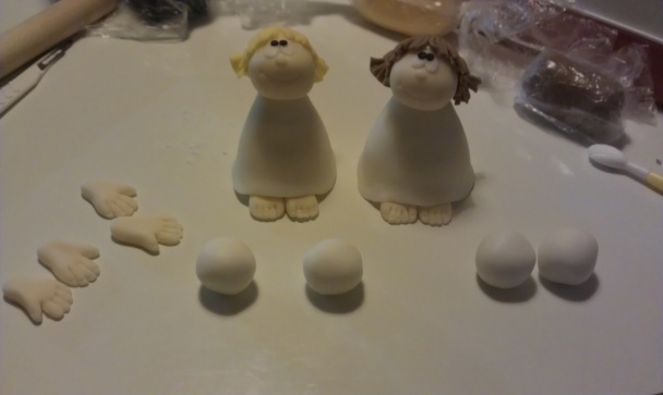 Vianočné anjeliky na tortu Snežítko (fotorecept) - obrázok 4