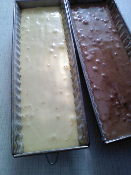 Metrový koláč plnený karamelovou plnkou (fotorecept) - obrázok 1