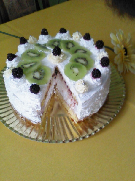 Torta z piškótového a penového cesta (fotorecept) - obrázok 4