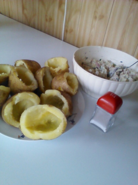 Plnené zemiaky so šunkovo-syrovou plnkou (fotorecept) - obrázok 3