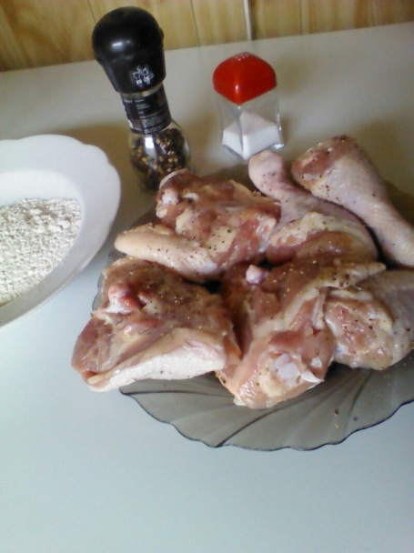 Kuracie stehná na víne s hráškom (fotorecept) - obrázok 1