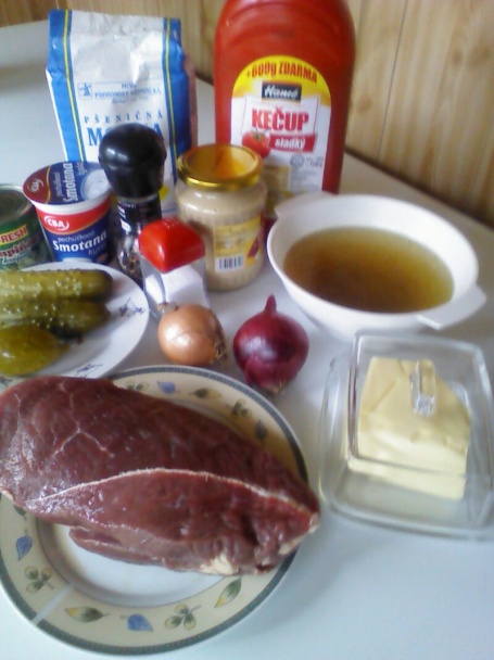 Hovädzí stroganov s ryžou - obrázok 1