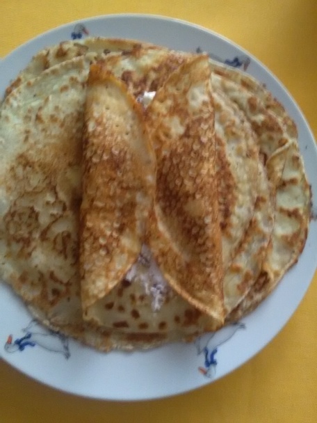 Palacinky plnené tvarohovou plnkou a ovocím (fotorecept) - obrázok 3