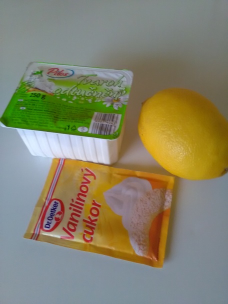 Palacinky plnené tvarohovou plnkou a ovocím (fotorecept) - obrázok 2