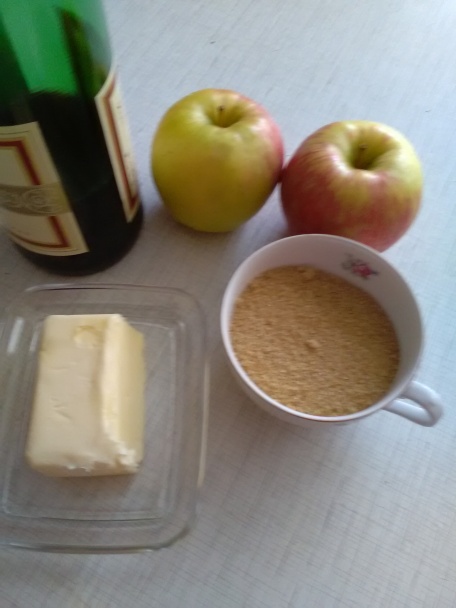 Plnené bravčové karé s karamelizovanými jablkami a zemiakmi (fotorecept) - obrázok 2