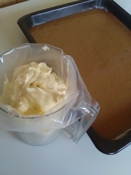 Tvarohový koláč - prešívana deka (fotorecept) - obrázok 5