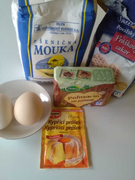 Fantastický pudingovo-jahodový koláč (fotorecept) - obrázok 1