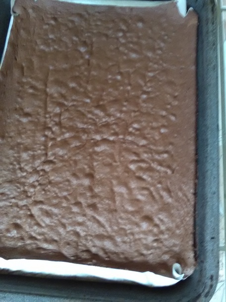 Výborná čokoládová torta bez múky s ovocím (fotorecept) - obrázok 5