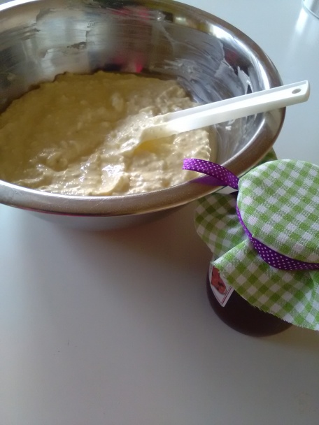 Linecký koláč s tvarohom a lekvárom (fotorecept) - obrázok 4