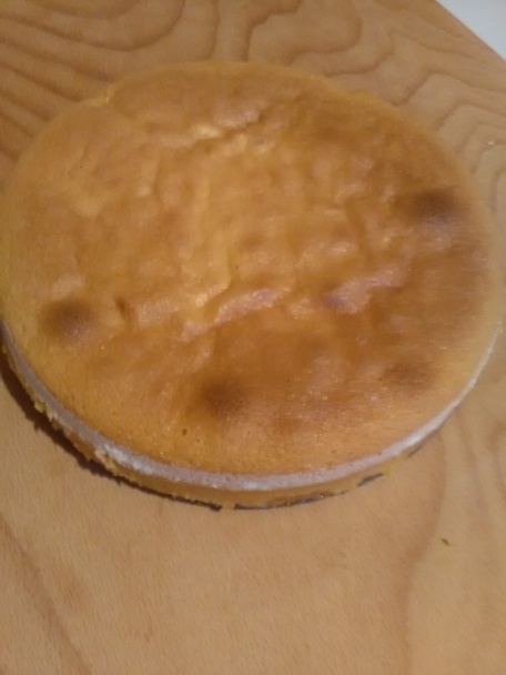 Jemný koláč s karamelizovanými jablkami a krémom (fotorecept) - obrázok 5