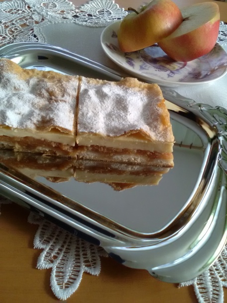 Jablkovo-pudingový koláč z lístkového cesta (fotorecept) - obrázok 6
